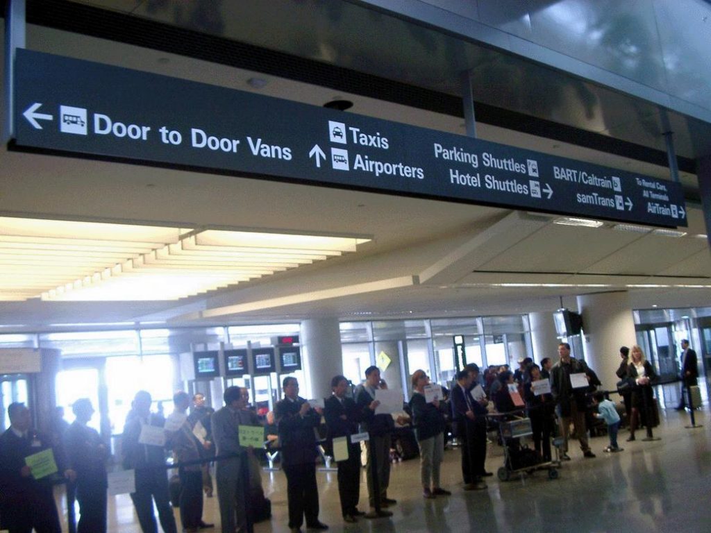 サンフランシスコ国際空港 入国ロビー