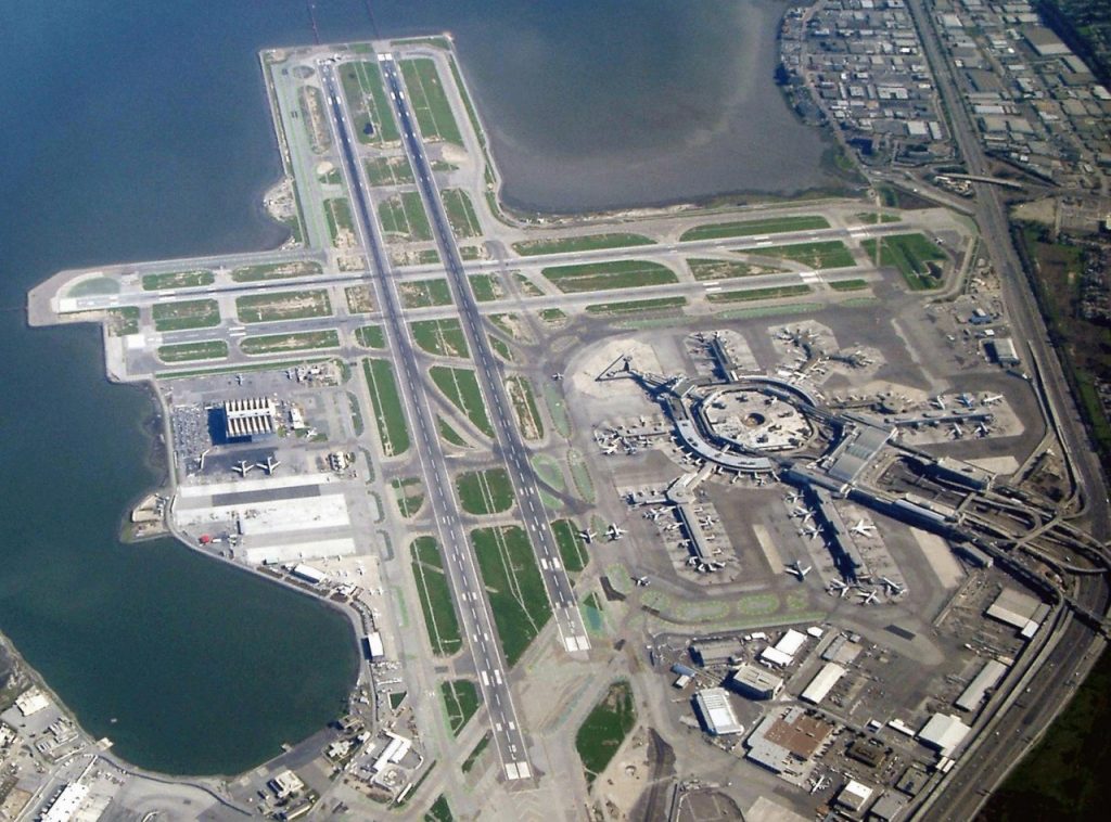 サンフランシスコ国際空港(SFO)